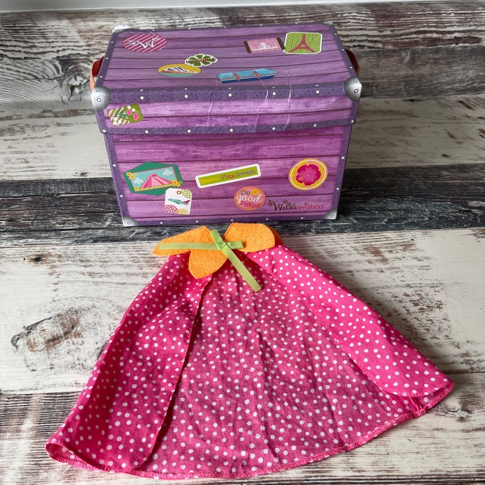 American Girl Welliewishers Doll DRESS UP Trunk - Trunk w Lid & Cape Only 2016
